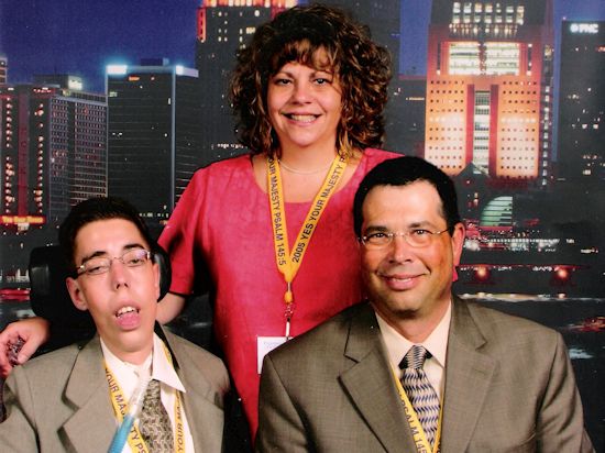 Jacob Berry Ministries: Jacob with his parents at the FWB National Convention